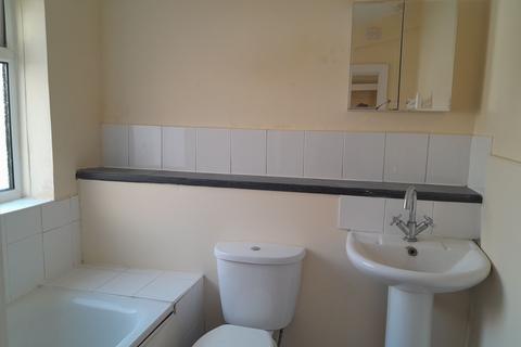 2 bedroom terraced house to rent, Alexandra Road, Ramsgate, CT11