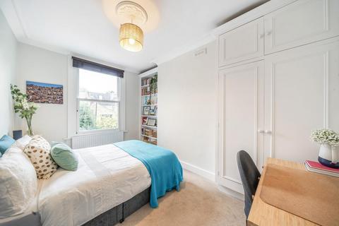 2 bedroom flat for sale, Auckland Road, Battersea