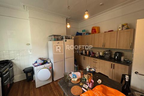 undefined, Hyde Park Terrace, Leeds LS6