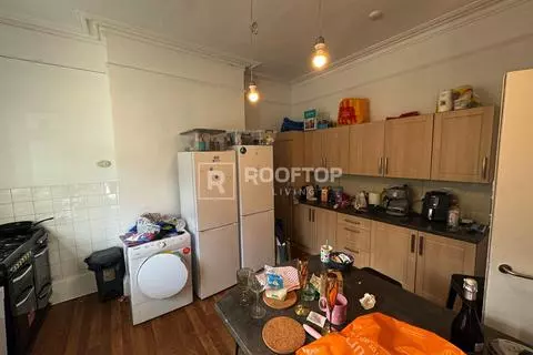 8 bedroom house to rent – pohled 3
