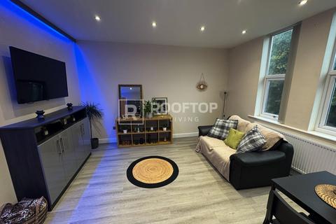 1 bedroom house to rent, Victoria Road, Leeds LS6