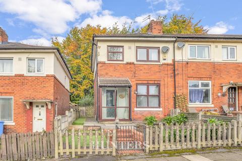 3 bedroom end of terrace house for sale, Tennyson Road, Middleton M24