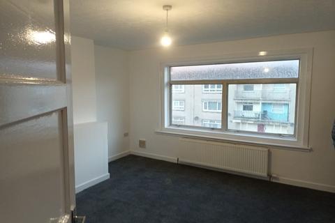 3 bedroom flat to rent, Argyle Road, Annette, Saltcoats, KA21