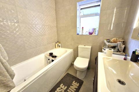 2 bedroom flat for sale, Cownwy Court, Park Crescent, Rottingdean,Brighton, East Sussex, BN2