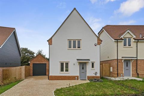 3 bedroom detached house for sale, Bailey Gardens, Brantham