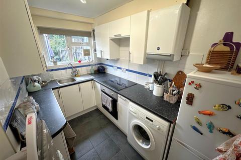 2 bedroom semi-detached house for sale, St. Josephs Road, Aldershot