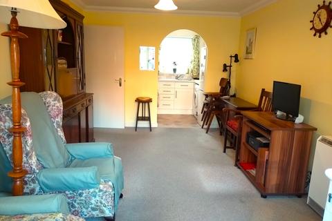 2 bedroom retirement property for sale, Marine Court, 65 Marine Drive, Rottingdean, Brighton, East Sussex, BN2