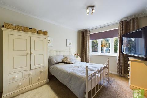 97b Barkham Ride, Finchampstead, Wokingham, RG40 4HB