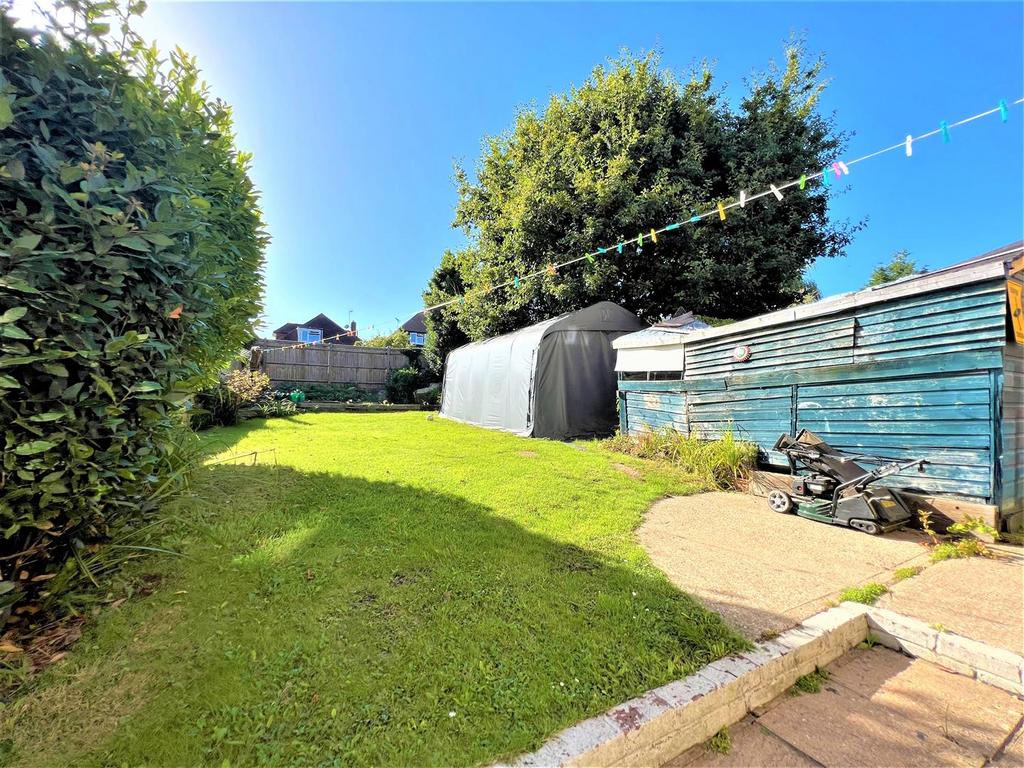 Dorset Road, Bexhill On Sea TN40 2 bed ground floor flat to rent £
