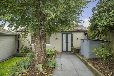 17 Friar Road, Orpington, BR5 2BN