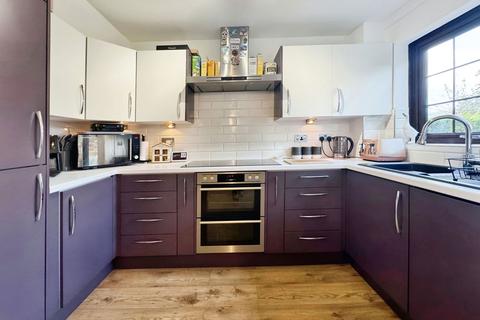 6 Forest View, Mountain Ash, CF45 3DU