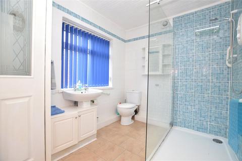 2 bedroom bungalow for sale, The Oval, Rothwell, Leeds, West Yorkshire