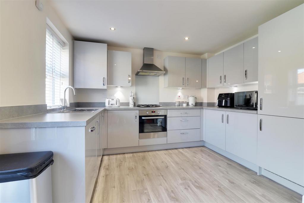 IMG 3977-IMG 3979.jpg