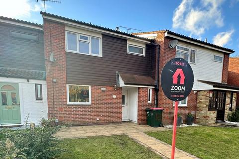 3 bedroom terraced house to rent, Punnetts Court, Salvington Road, Crawley