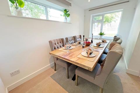 6 Beechfield Close, Great Glen, Leicester, LE8 9EU