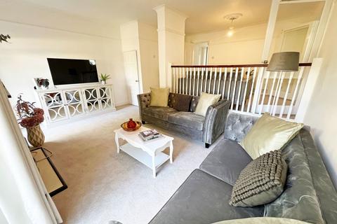 6 Beechfield Close, Great Glen, Leicester, LE8 9EU
