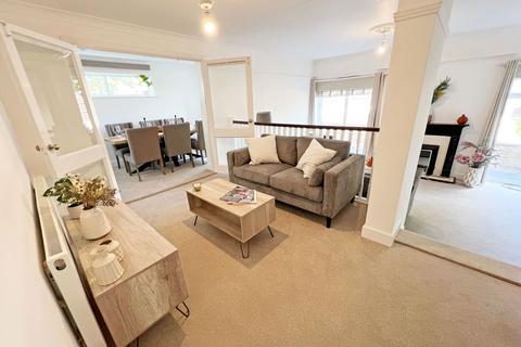 6 Beechfield Close, Great Glen, Leicester, LE8 9EU