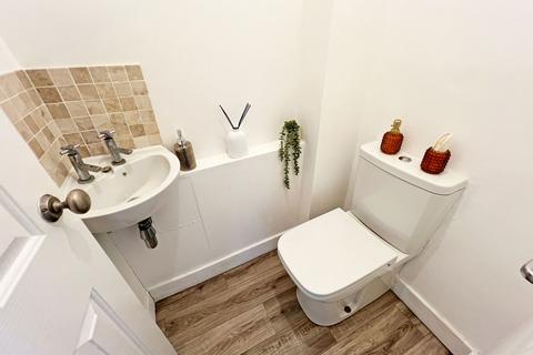 6 Beechfield Close, Great Glen, Leicester, LE8 9EU