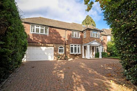 5 bedroom detached house for sale, Saxonbury Gardens, Long Ditton, Surbiton