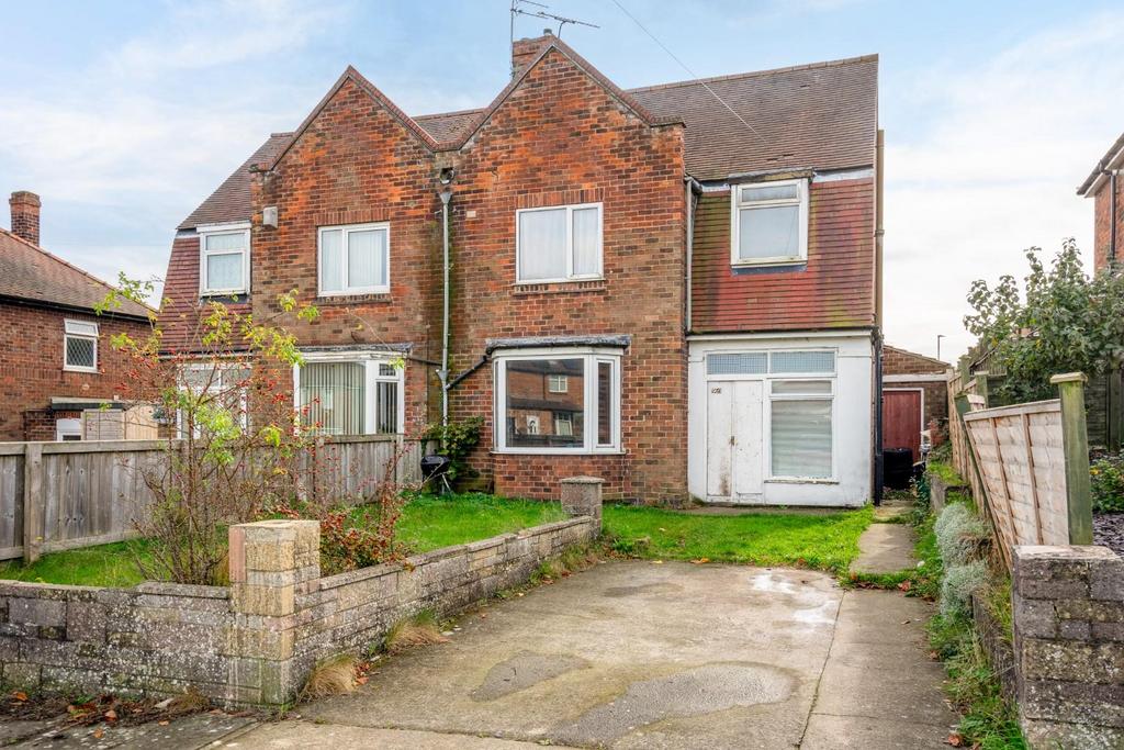 Howe Rd Jagger York Jute Road, York 3 bed semi-detached house - £290,000