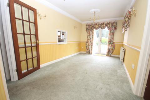 140 Springdale Road, Corfe Mullen, Wimborne, BH21 3QL