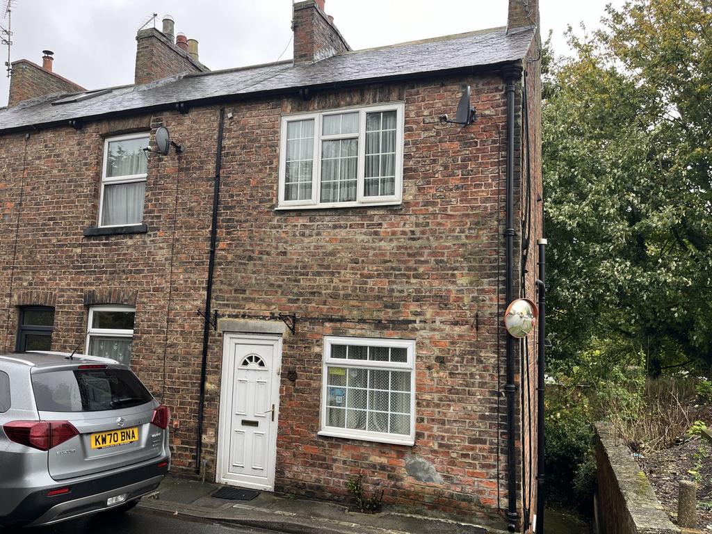 Ure Bank Top, Ripon, North Yorkshire... 2 bed terraced house for sale