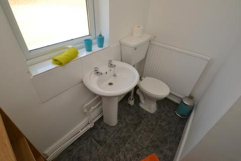 2 bedroom flat to rent, Musters Road, West Bridgford NG2