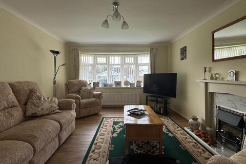 3 bedroom detached house for sale, Llwyn Y Bryn, Ammanford, Carmarthenshire.