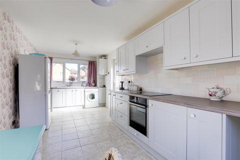 3 bedroom semi-detached house for sale, Kilvington Road, Arnold NG5