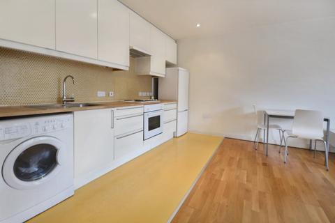 2 bedroom flat to rent, Cavendish Road, Kilburn NW6