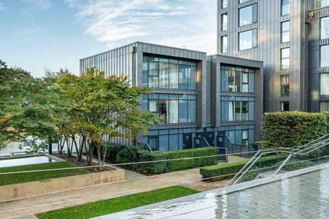 2 bedroom flat for sale, Central Avenue, Fulham, London, SW6