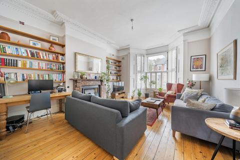 1 bedroom flat for sale, Ferme Park Road, Crouch End