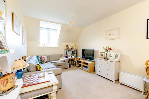 1 bedroom flat to rent, Heathside Crescent, Woking, GU22