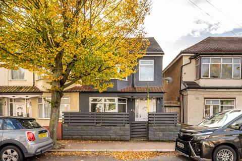 6 bedroom house for sale, Capworth Street, Walthamstow and surrounding areas, London, E10