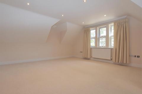 2 bedroom flat to rent, Upcross Gardens, Reading