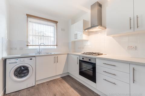 1 bedroom flat to rent, The Gardens East Dulwich SE22