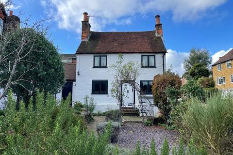 2 bedroom semi-detached house for sale, Farncombe Street, Godalming, Surrey, GU7