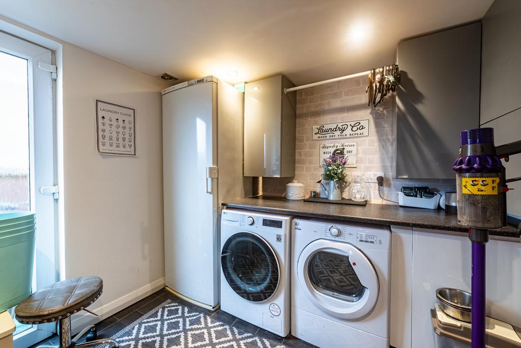12 Aylesham Way-23