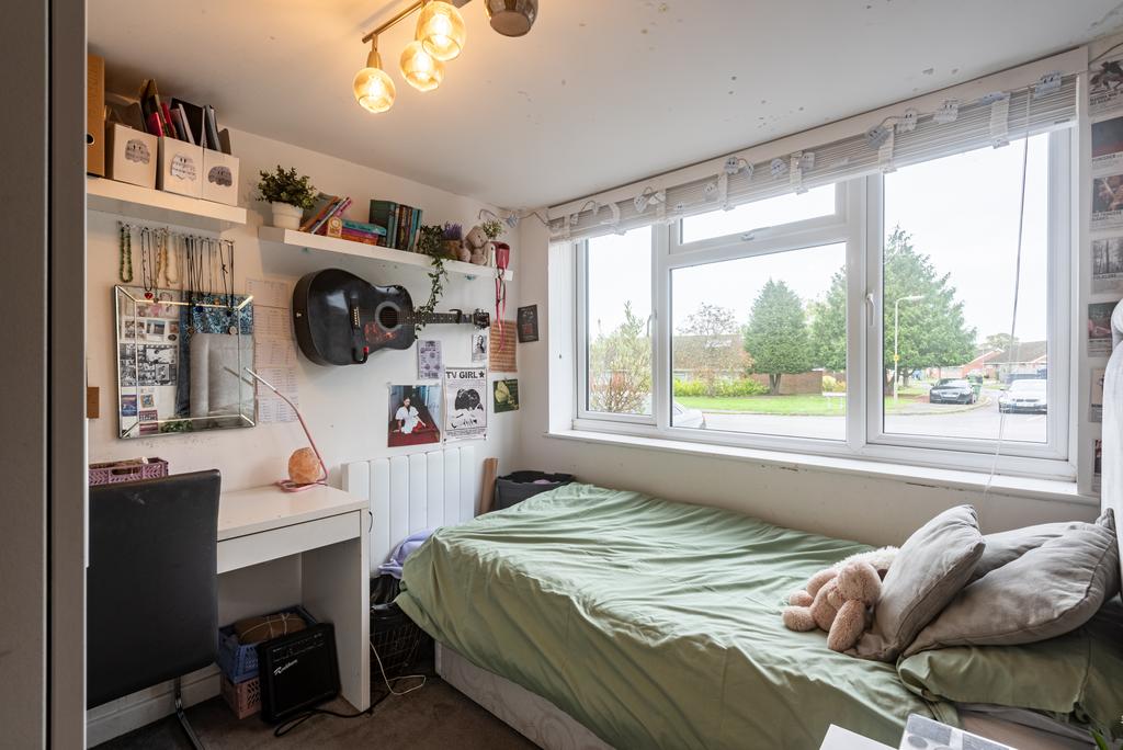 12 Aylesham Way-16