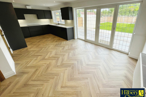 7 Chestnut Close, Hornchurch, RM12 5SX