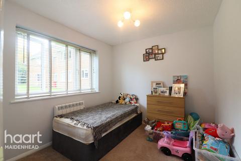 19 Barracane Drive, Crowthorne, RG45 7NU