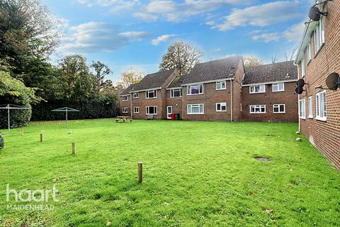 19 Barracane Drive, Crowthorne, RG45 7NU