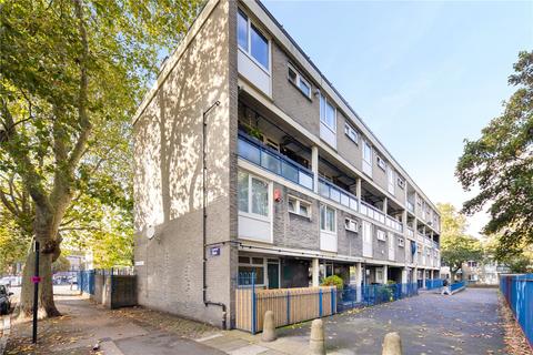 3 bedroom flat for sale, Lynch Walk, London, SE8