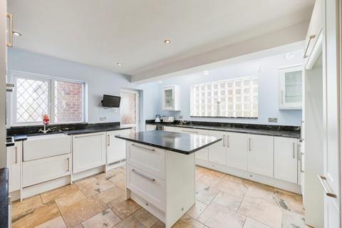 4 bedroom detached house for sale, Alrewas Road, Kings Bromley