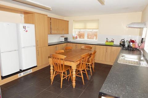 6 bedroom house to rent, 12a Laburnum Avenue, Durham