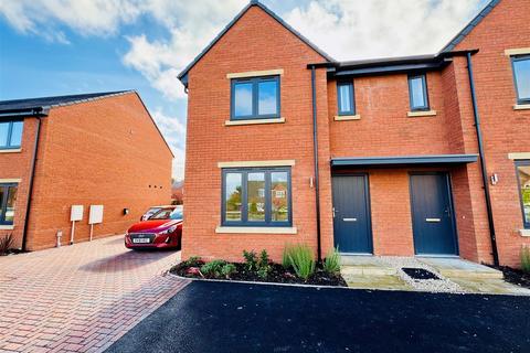 3 bedroom semi-detached house for sale, Pippin Place, Bretforton Road, Badsey