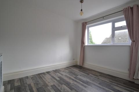 2 bedroom apartment to rent, Hollybank Hill, Sittingbourne ME10