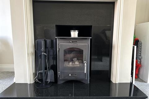 5 Fenton Fields, Fenton, Lincoln, LN1 2GE