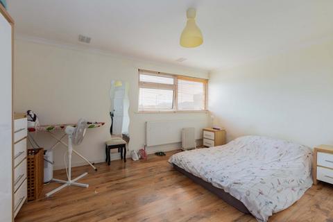 14, Gibson Court Ditton Road, Slough, SL3 8PP