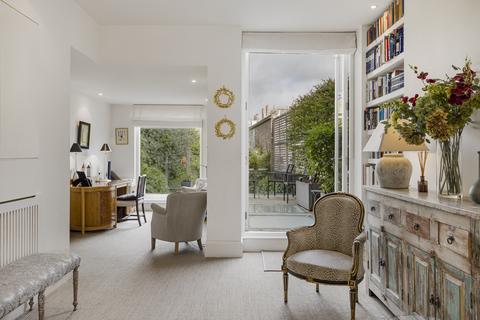 4 bedroom house for sale, Lamont Road, London SW10